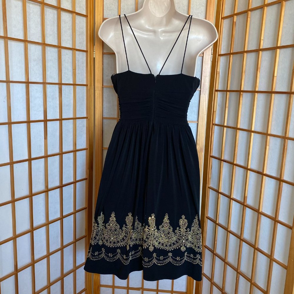 Caché | Black Gold Summer Dress | size 4 - Picture 4 of 7
